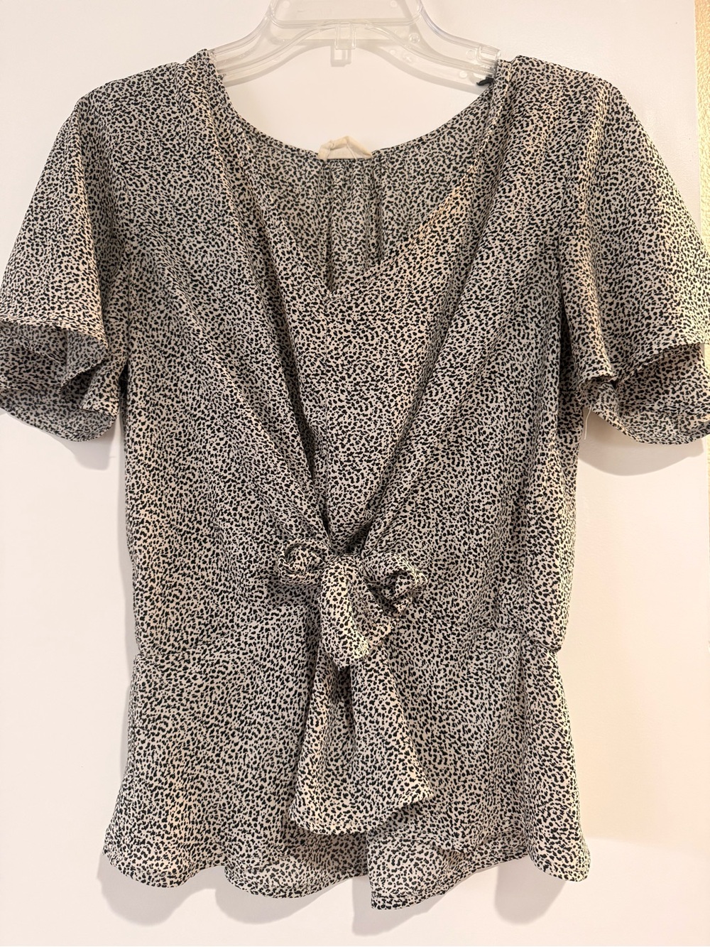 Sienna Sky Black & White Tie-Front Short Sleeve Blouse